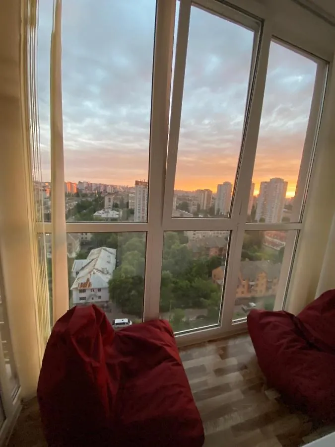 Large 2 Room Apartment With A Beautiful View 2 Min Metro Chernigivska كييف 0*,  أوكرانيا